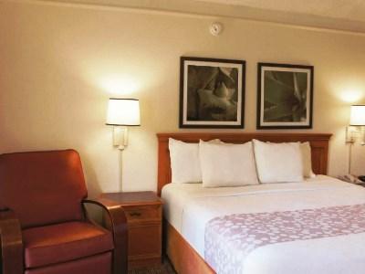 Baymont By Wyndham Houston La Porte Extérieur photo