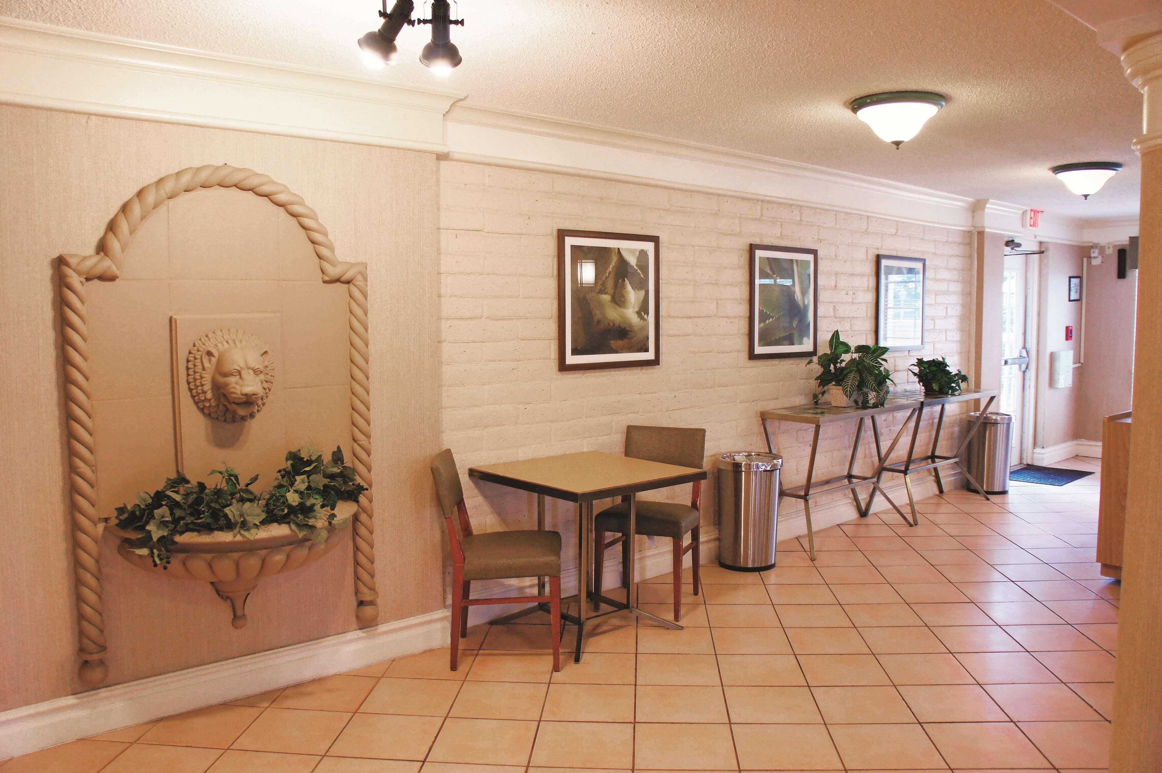 Baymont By Wyndham Houston La Porte Extérieur photo